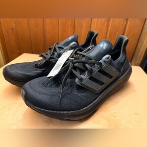 Addidas Men's  Running Shoes (brand new)